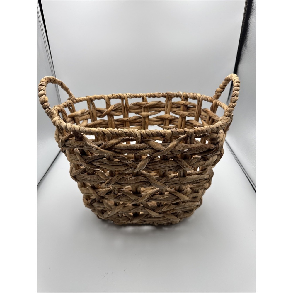 VTG Woven Storage Basket Home Decor Small Tan Oval Cottage Core